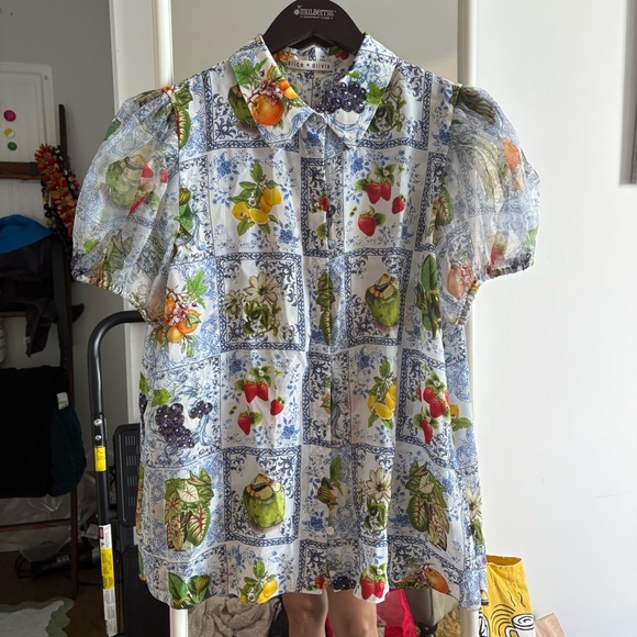 Alice + Olivia "Willa" silk fruit Patterned Puff Sleeve Blouse - Picture 2 of 7